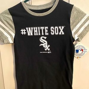 2 for $15 Sale! NWT ⚾️ Genuine Hashtag White Sox Tee
